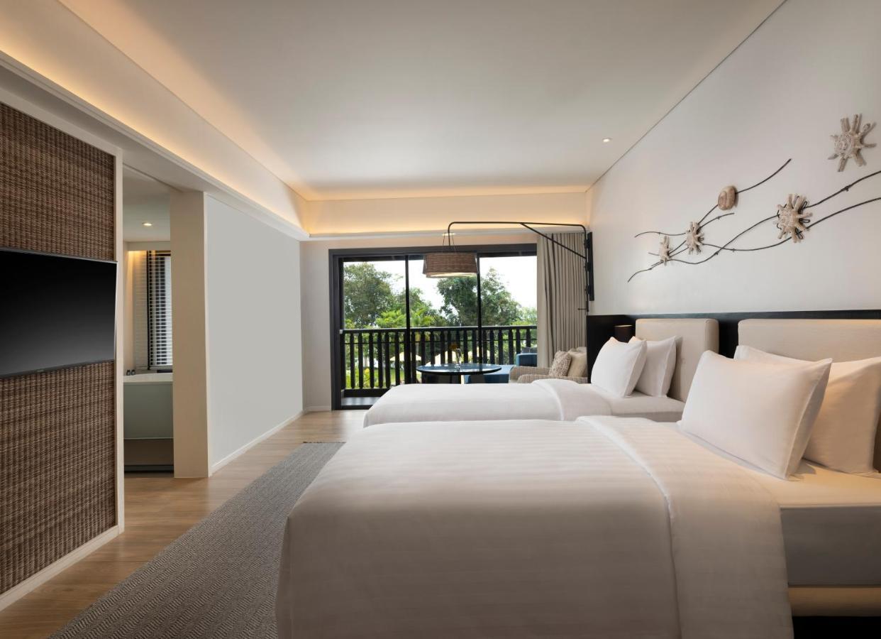 The Shellsea Krabi I Luxury Beach Front Resort & Pool Villa Ao Nam Mao Екстериор снимка